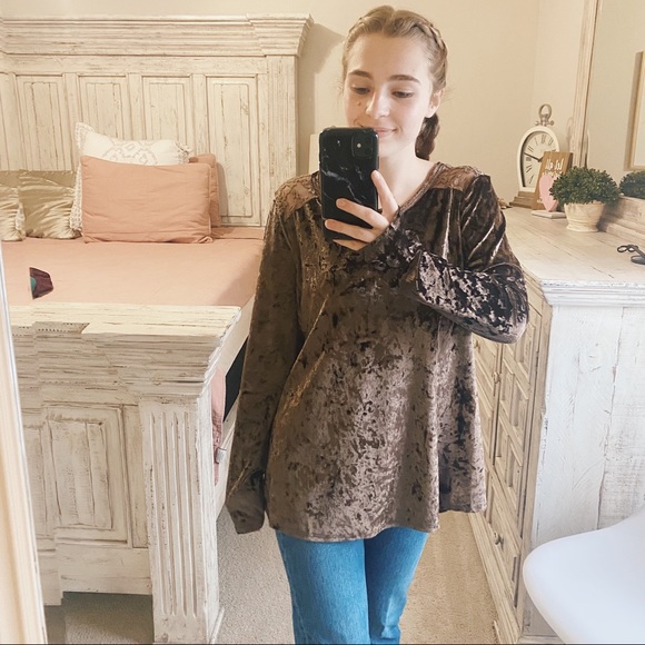 NWT VOICE OF CALIFORNIA VELVET LACE BLOUSE BROWN - Picture 1 of 5